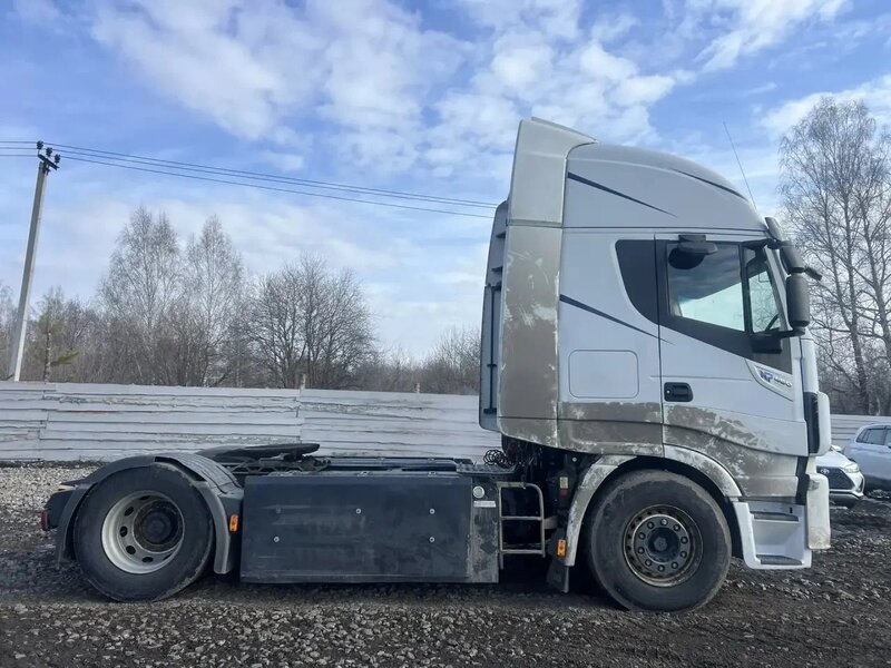 IVECO STRALIS 4x2 Седельный тягач — фото 4