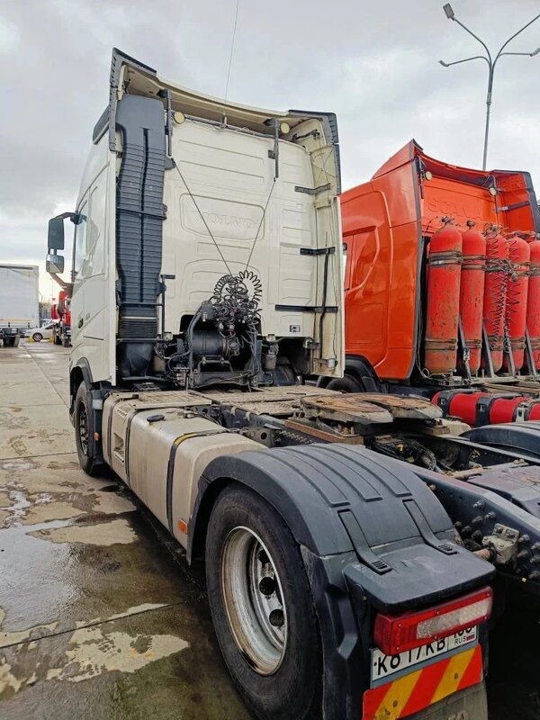 Volvo FH 4x2 Седельный тягач — фото 4