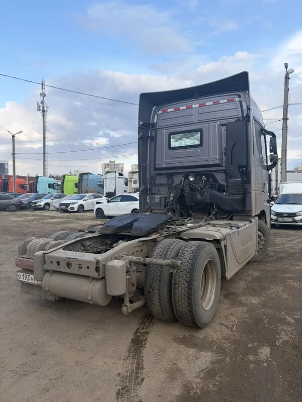 Foton AUMAN 4x2 Седельный тягач — фото 7