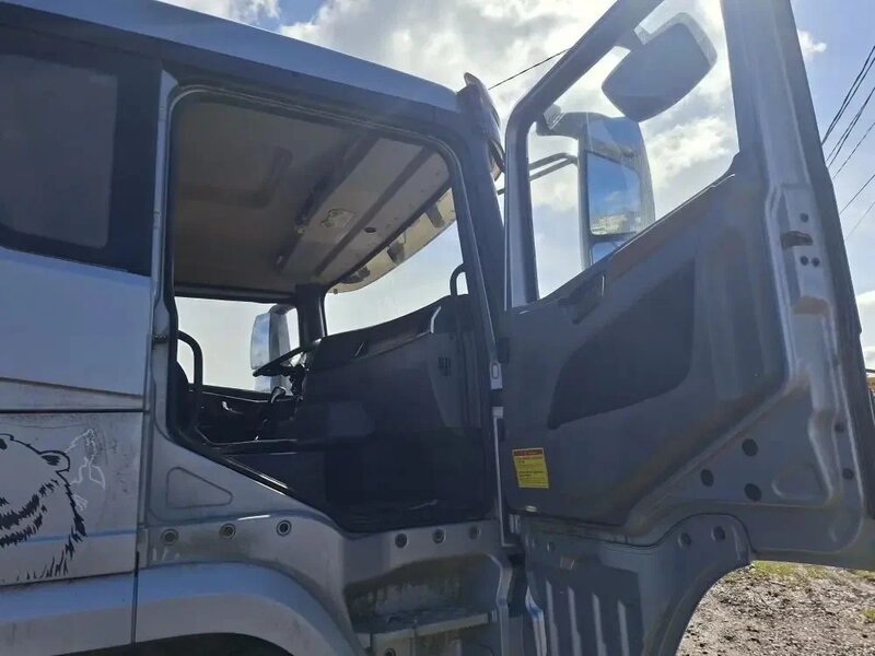 Shacman (Shaanxi) SX 8x4 Самосвал — фото 10