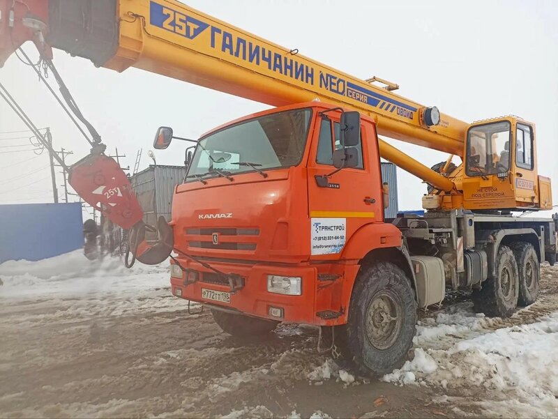 Галичский автокрановый завод (ГАКЗ) КС-55713 на шасси КамАЗ 43118 6x6 Автокран — фото 3