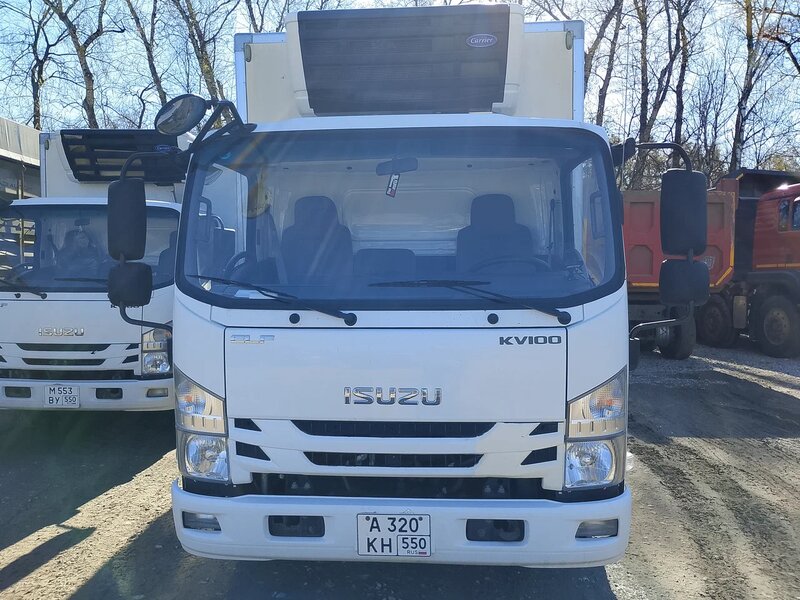 Isuzu ELF 7.5 (NPR) Изотермический/рефрижератор — фото 1