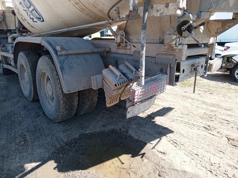 Автомастер 7047 на шасси FAW CA 3250 6x4 Автобетоносмеситель — фото 9