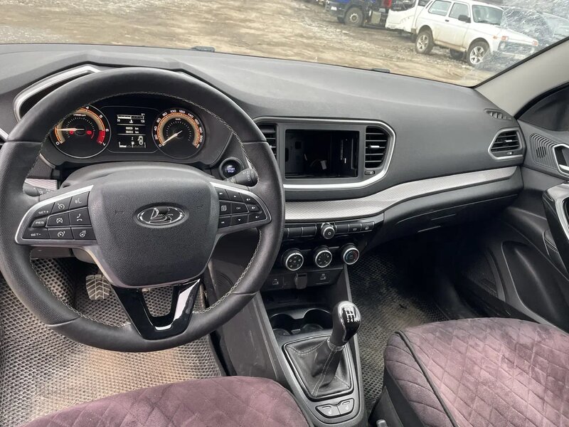 LADA VESTA SW — фото 9