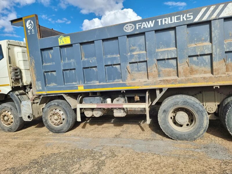 FAW CA 3310 8x4 Самосвал — фото 5