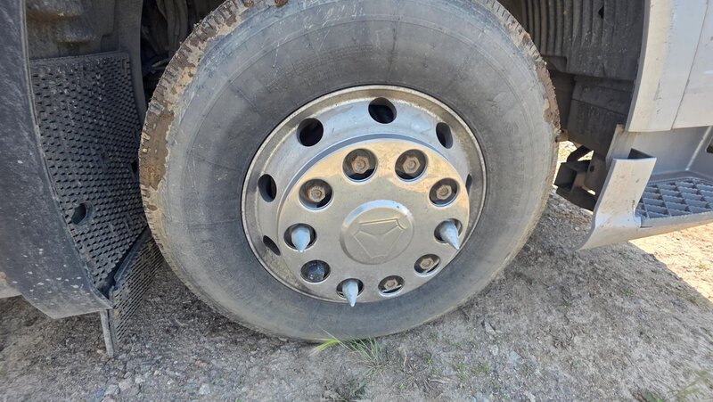 FAW J7 4x2 Седельный тягач — фото 11