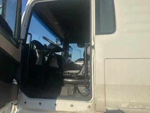 MAN TGX 4x2 Седельный тягач — фото 5