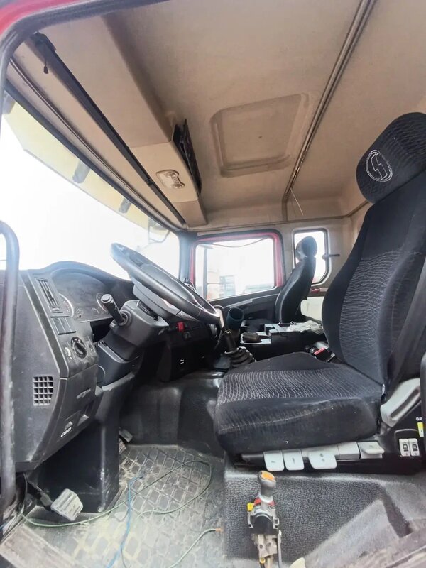 Shacman (Shaanxi) SX 8x4 Самосвал — фото 11