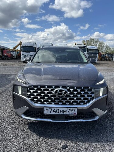 Hyundai SANTA FE