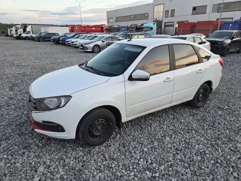 LADA GRANTA Лифтбек — фото 2