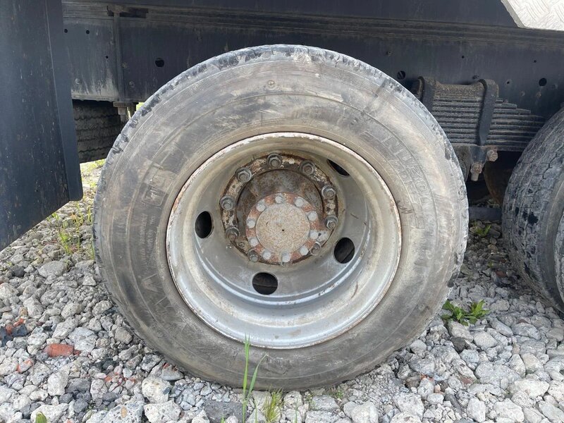 Isuzu Giga 6x4 Автовышка — фото 11