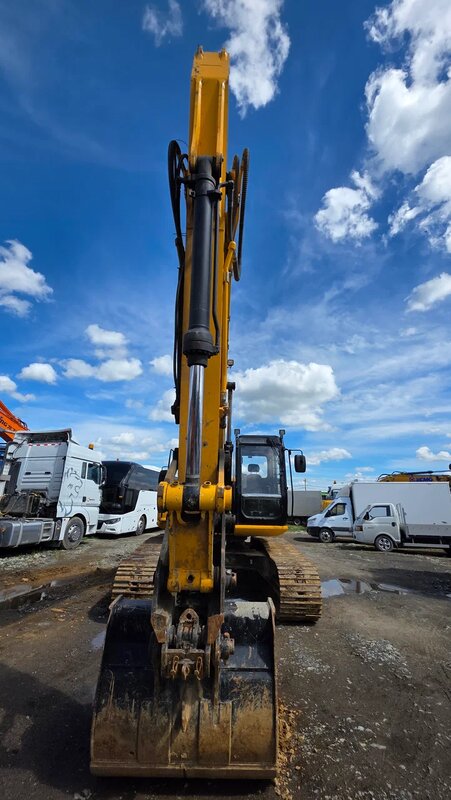 JCB JS 205 Экскаватор — фото 2