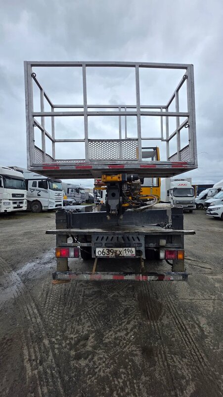 Isuzu ELF 8.3 Автовышка — фото 8