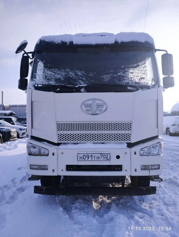 FAW J6 8x4 Самосвал — фото 1