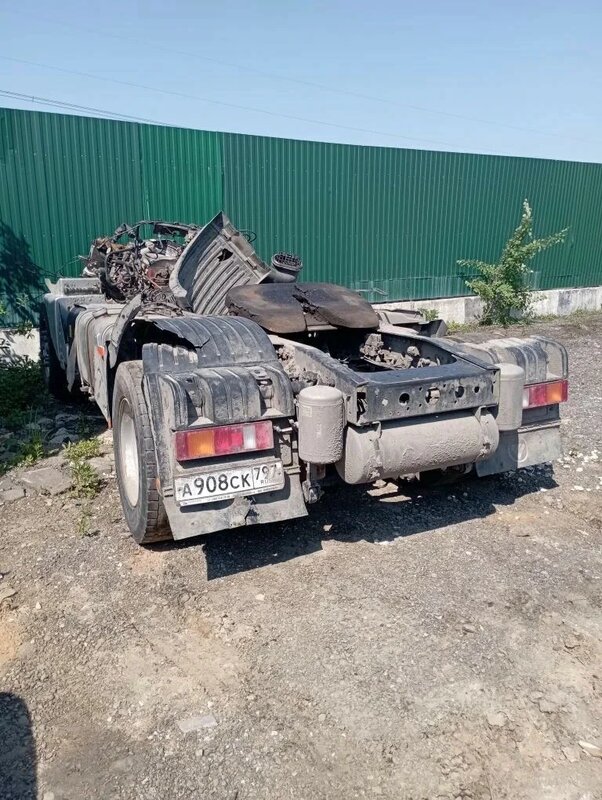 Foton AUMAN 4x2 Седельный тягач — фото 9