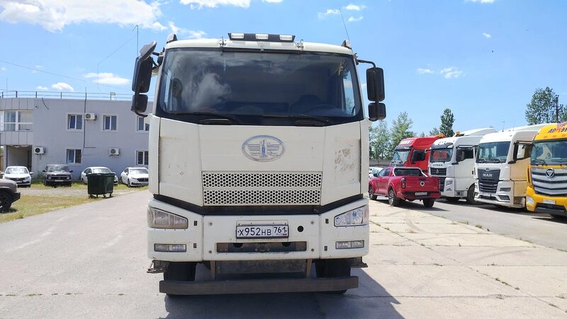 FAW J6 6x4 Самосвал — фото 1