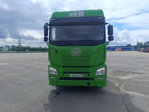 FAW JH6 6x4 Седельный тягач