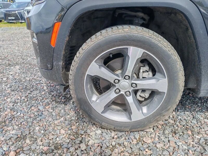 Jeep GRAND CHEROKEE — фото 12