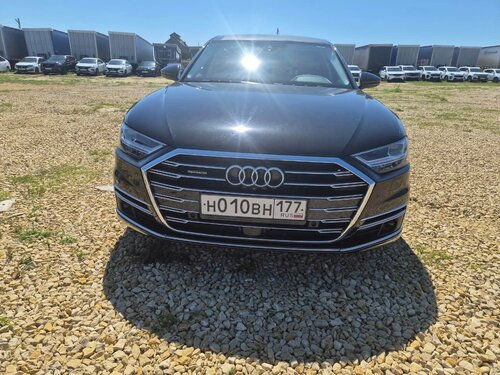 Audi A8L