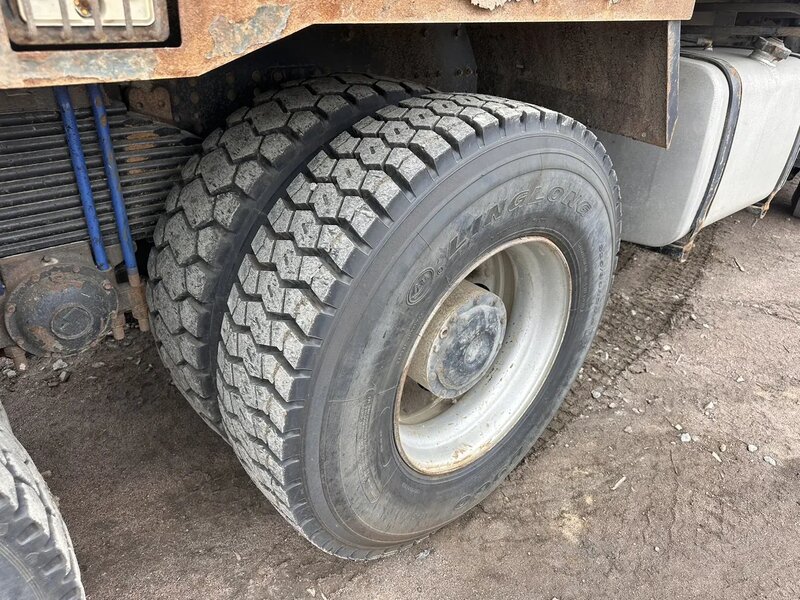 Shacman (Shaanxi) SX 8x4 Самосвал — фото 12