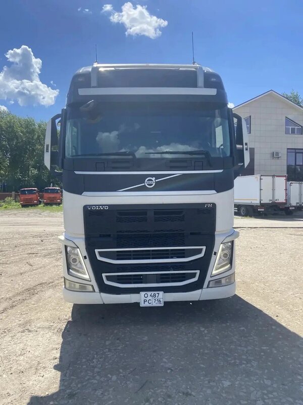 Volvo FM 6x2 Седельный тягач — фото 1