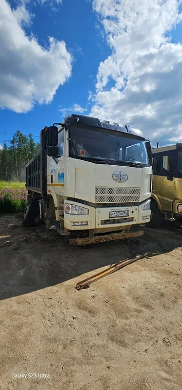 FAW J6 6x4 Самосвал — фото 1