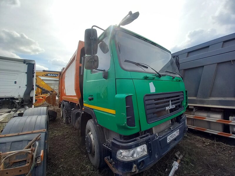 Мценский завод Коммаш КО-427 на шасси МАЗ 6312 6x4 Мусоровоз — фото 2
