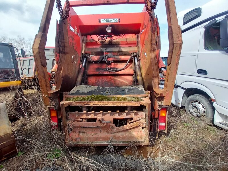 Мценский завод Коммаш КО-427 на шасси МАЗ 6312 6x4 Мусоровоз — фото 6